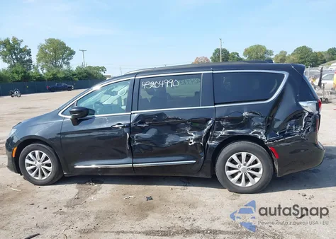 2017 Chrysler Pacifica Touring-L из США, поврежденный, VIN 2C4RC1BG4HR795053